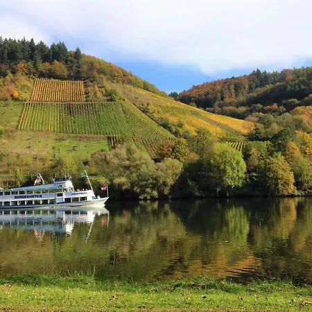 Haus Moselwiese Apartamento *